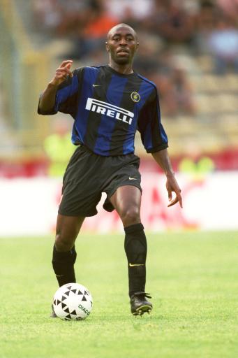 农民则要兼 农民则要兼